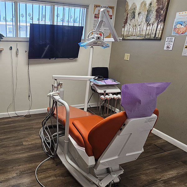 Dentist in CA